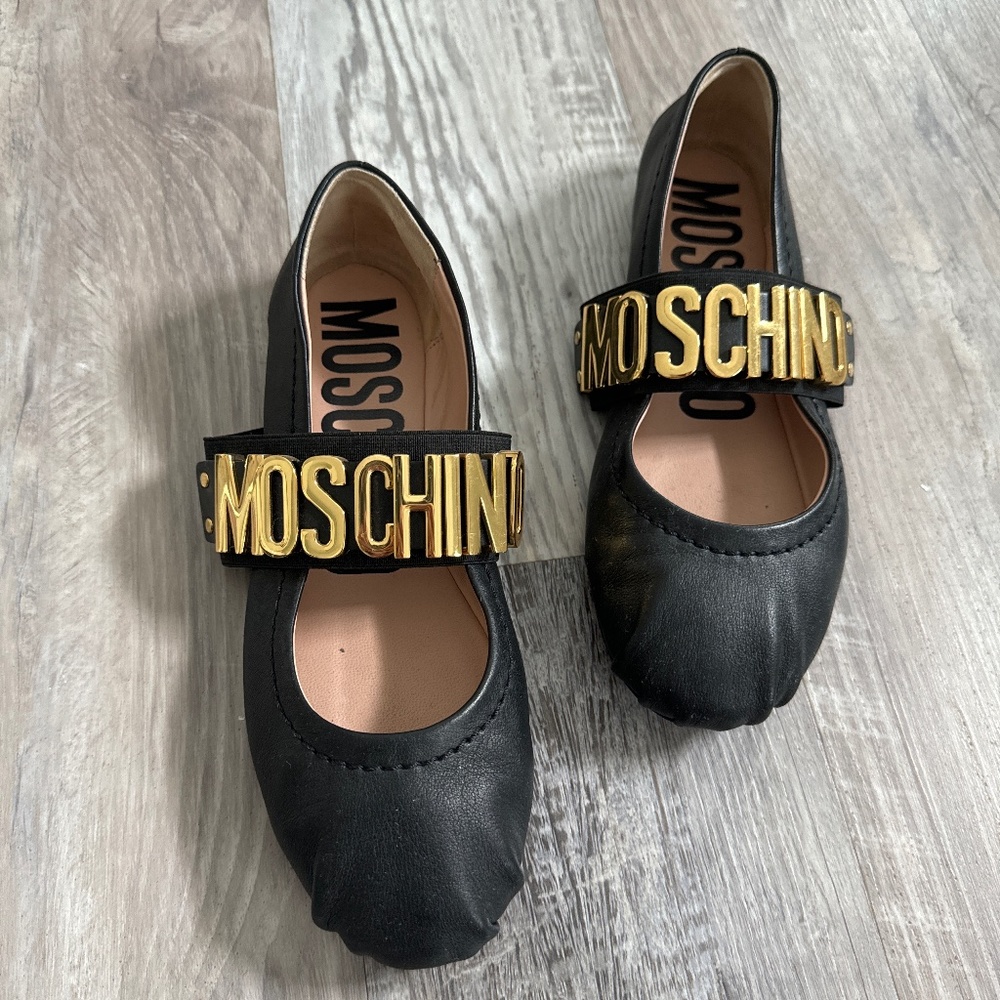 Moschino ballet flats